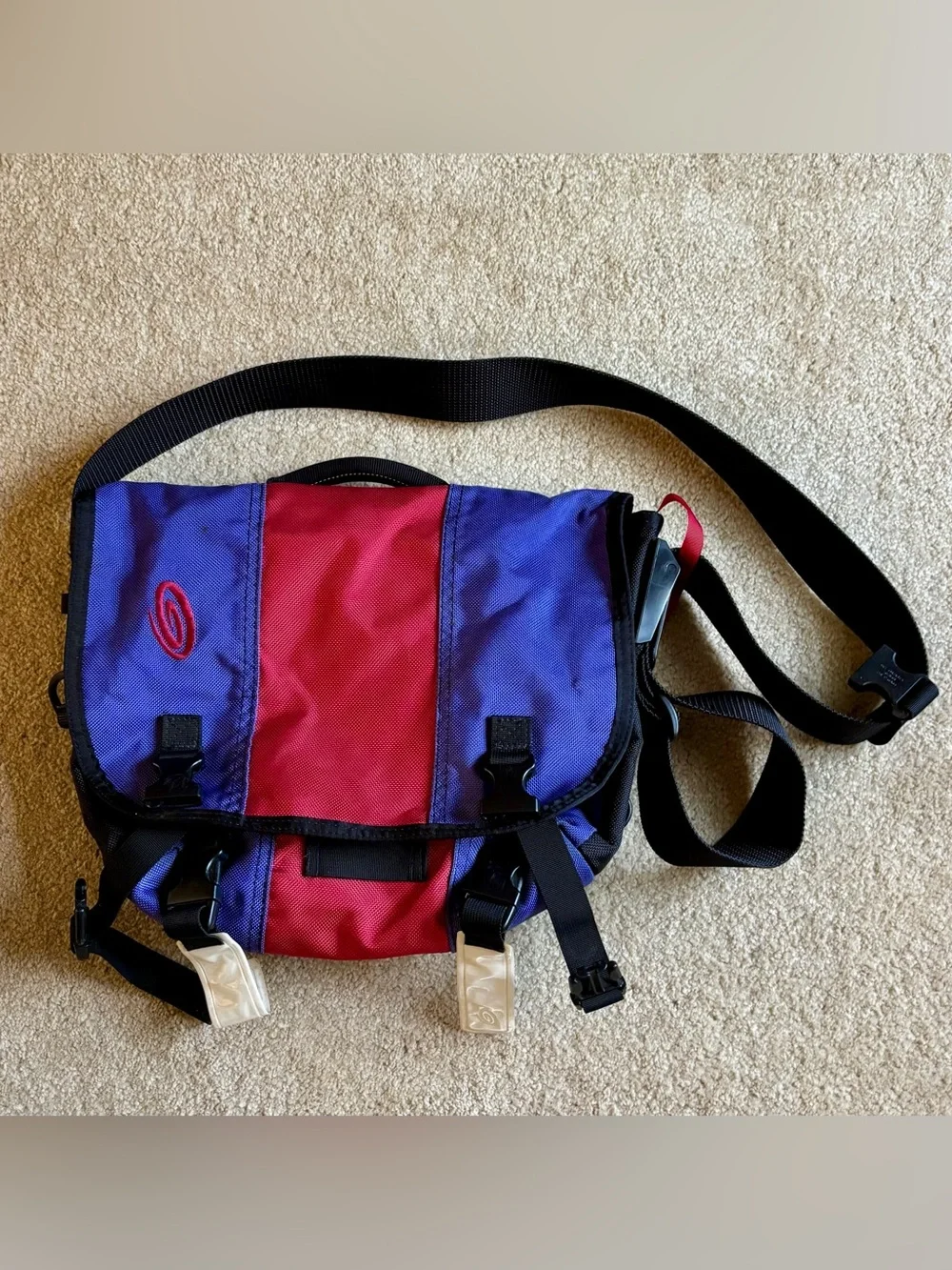 Timbuk2 Colorblock Messenger Bag (Buckles Pockets Red Purple black Reflective)